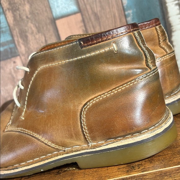 Steve Madden Classic Brown Leather Men\'s Chukka Boots main image 9